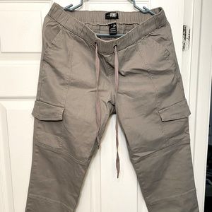 Women’s jogger type pants